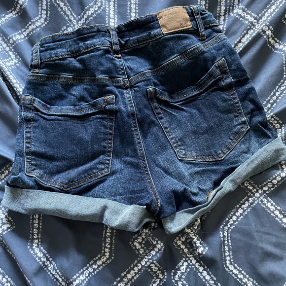 Aeropostale dark wash shorts - Picture 2 of 4